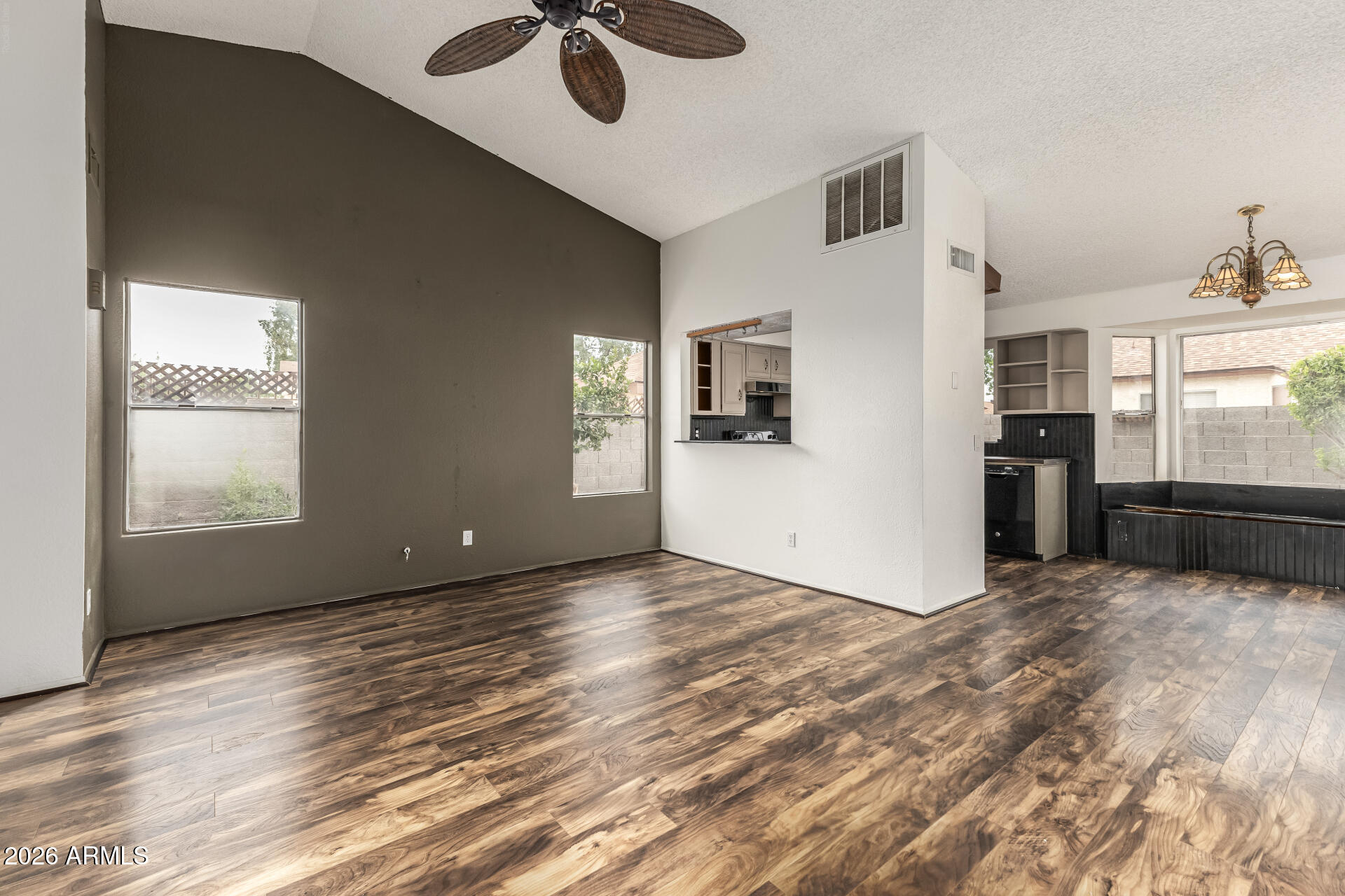8759 West St John Road Peoria, AZ 85382 - Photo 8 of 27