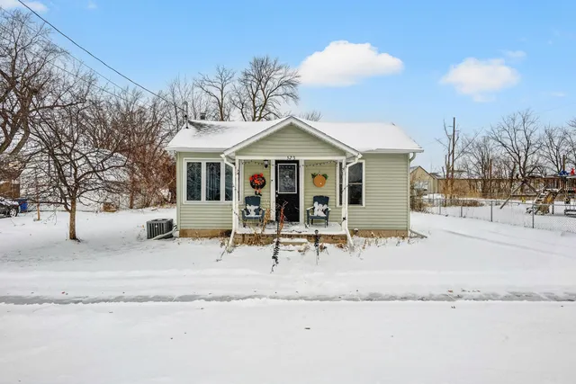 $159,900 | 523 Michigan Street, Omro, WI 54963
