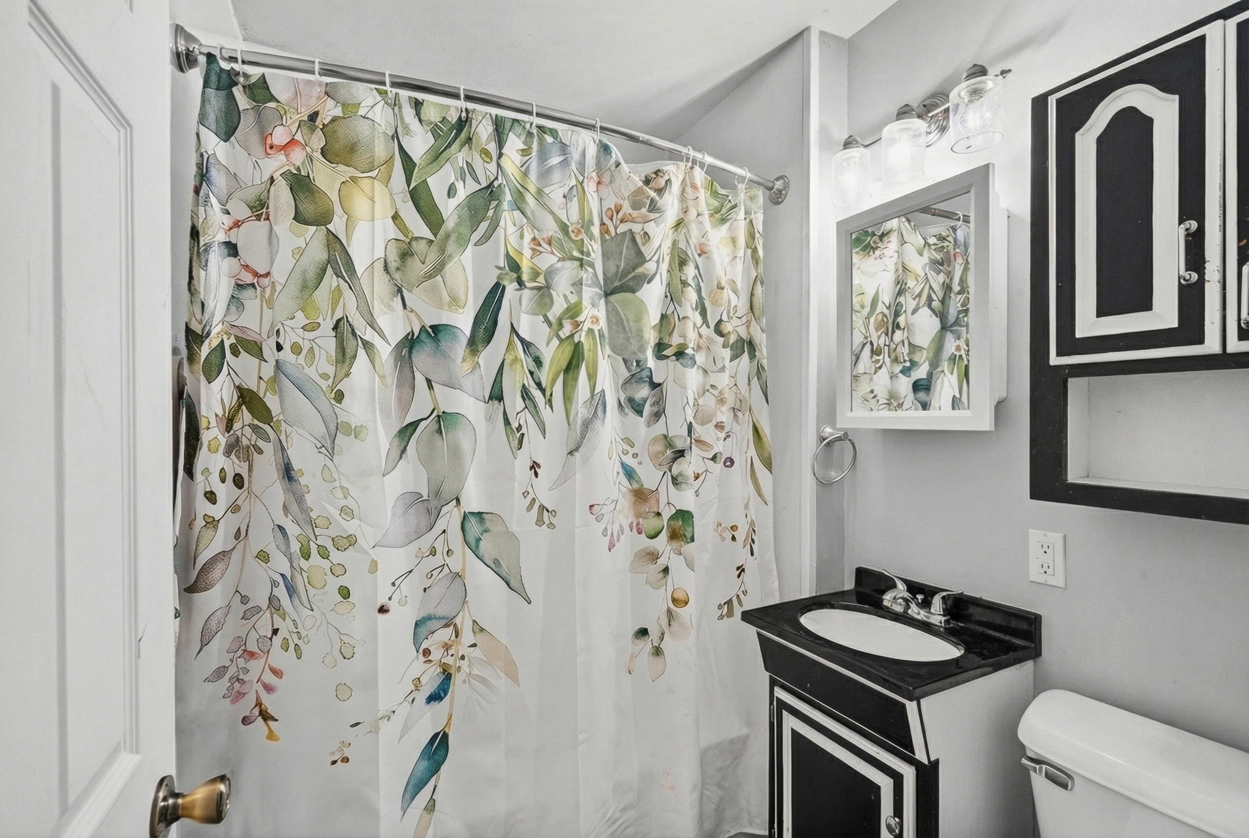 523 Michigan Street Omro, WI 54963 - Photo 14 of 20