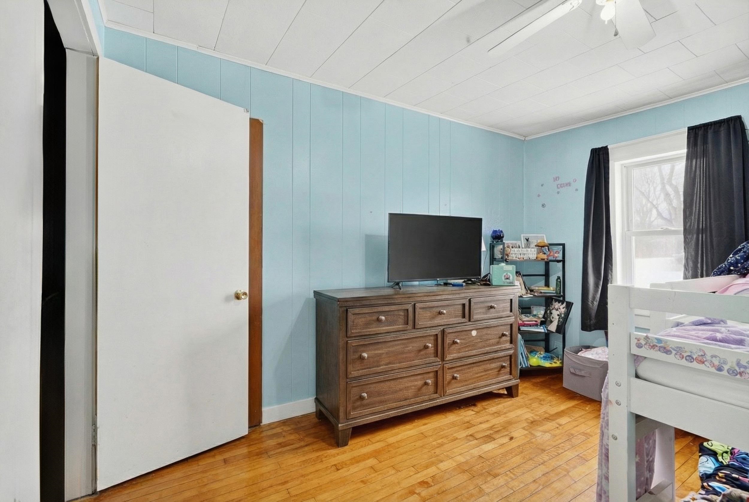 523 Michigan Street Omro, WI 54963 - Photo 16 of 20