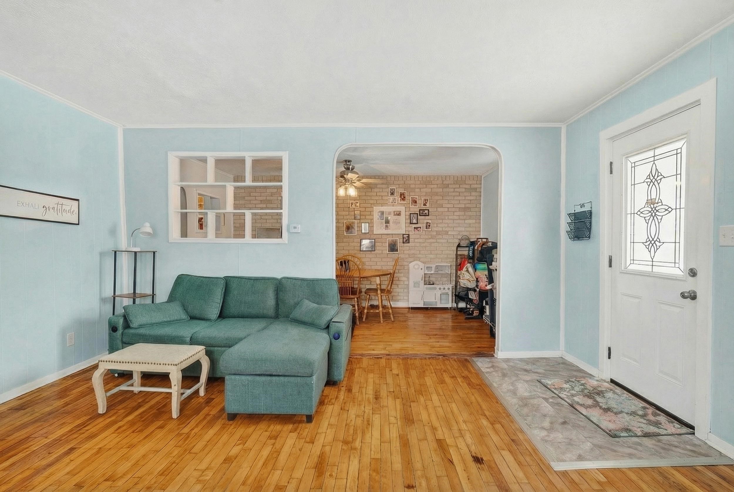 523 Michigan Street Omro, WI 54963 - Photo 10 of 20