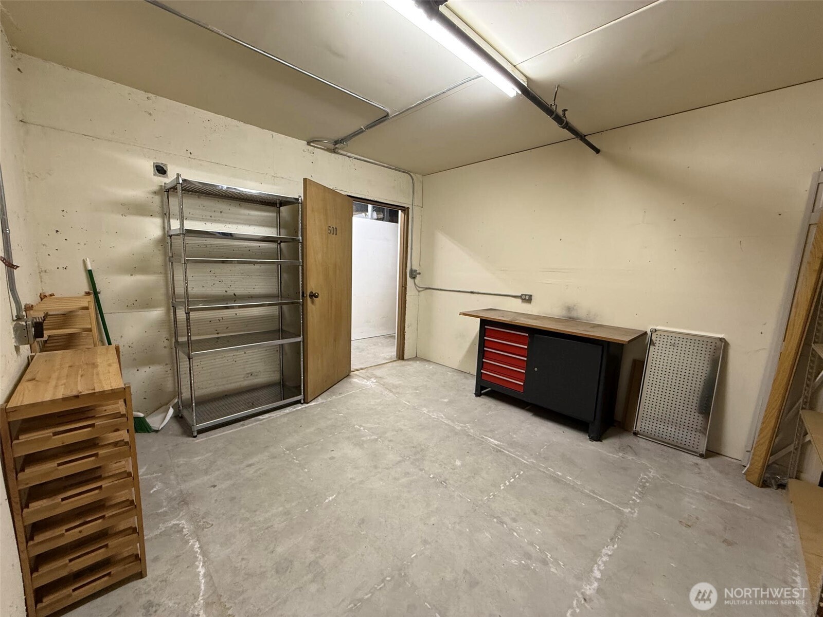 1111 Harbor Avenue Southwest, Unit 500 Seattle, WA 98116 - Photo 38 of 40