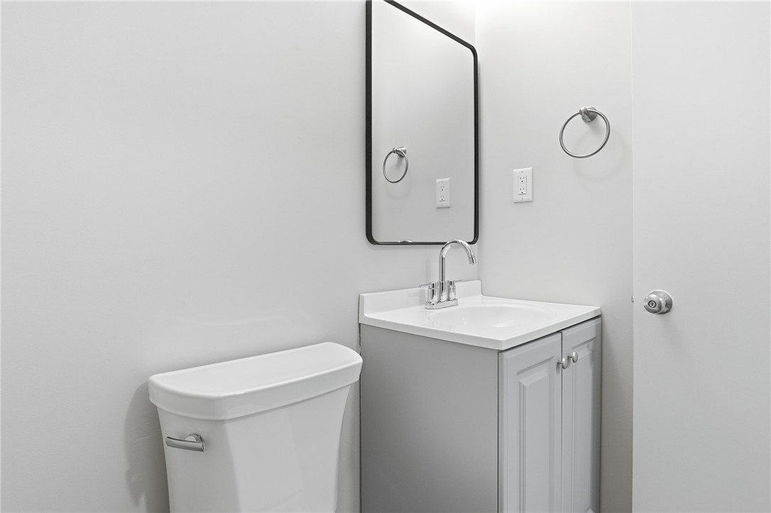 1474 Marsh Road Perinton, NY 14534 - Photo 19 of 22