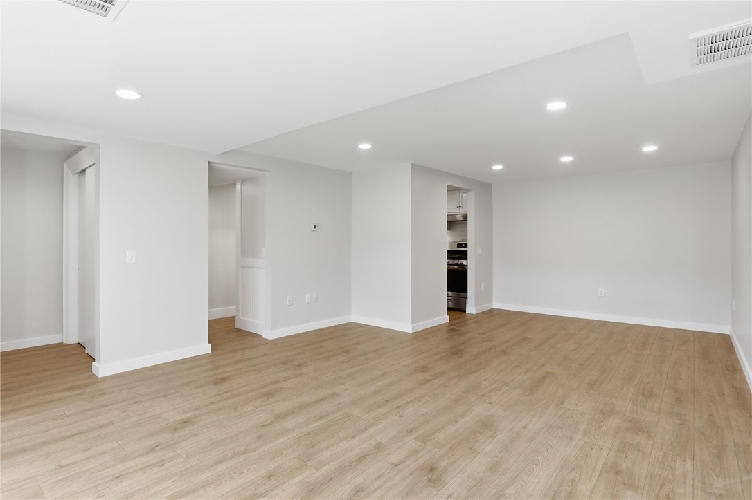 1474 Marsh Road Perinton, NY 14534 - Photo 6 of 22