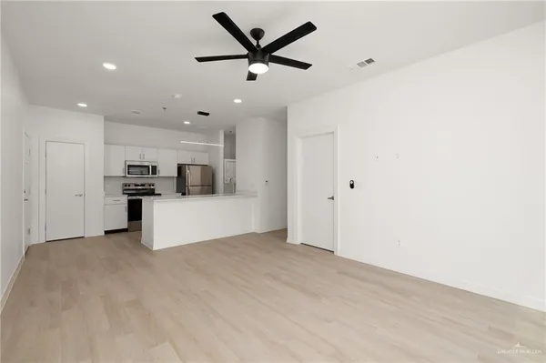 $1,275 | 412 South Ware Road, McAllen, TX 78501