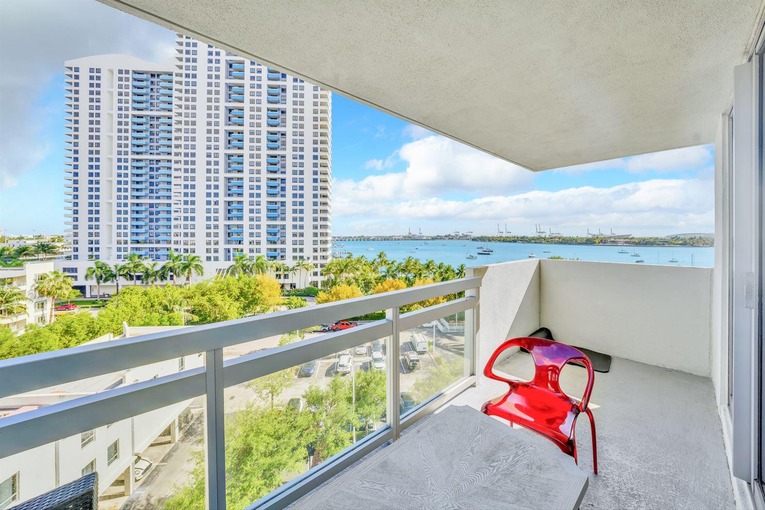 1500 Bay Road, Unit 714S Miami Beach, FL 33139 - Photo 24 of 69 24