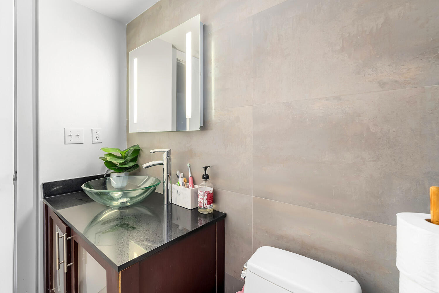 1500 Bay Road, Unit 714S Miami Beach, FL 33139 - Photo 33 of 69 33