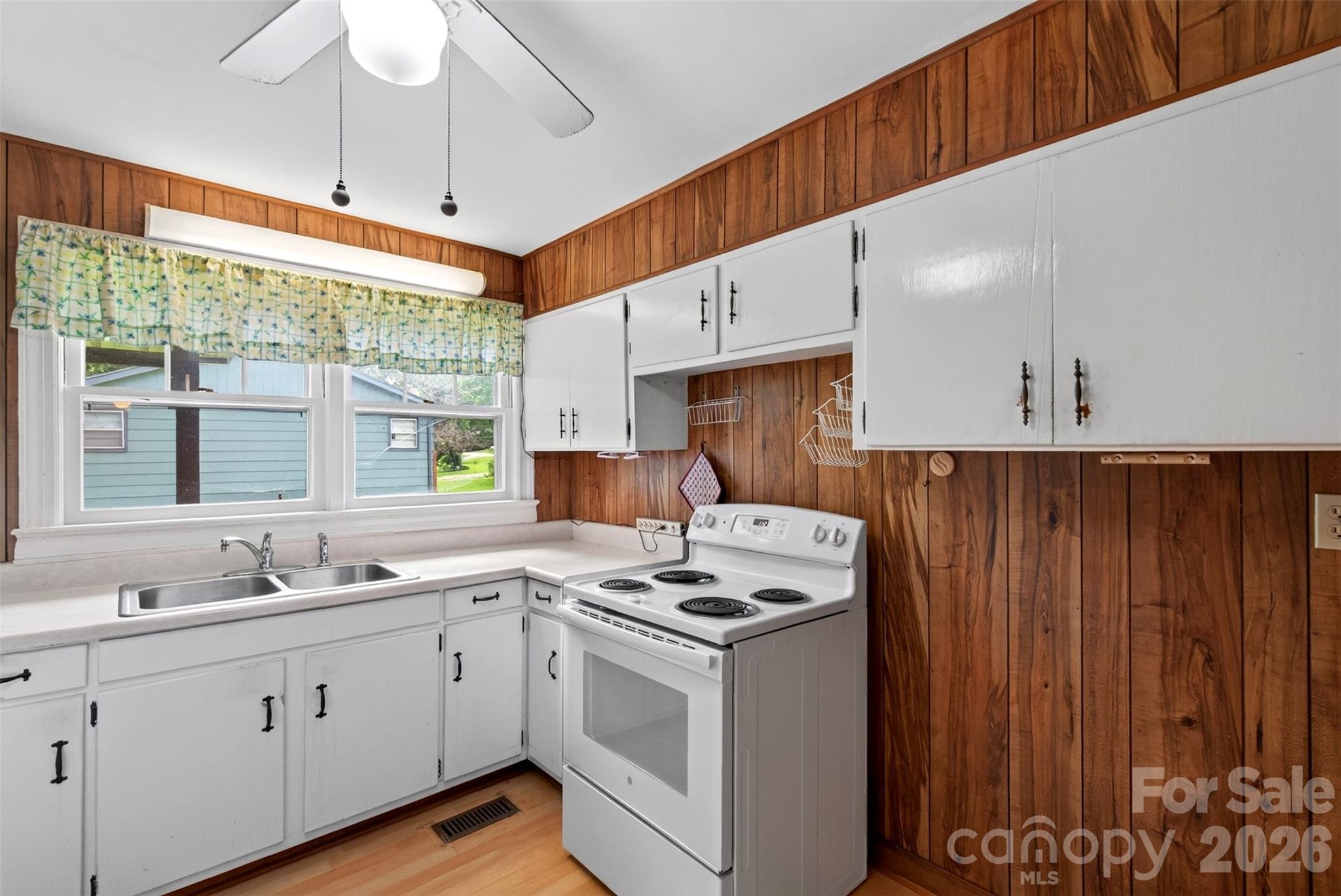 2 White Oak Road Arden, NC 28704 - Photo 15 of 44 Gallery Image 15