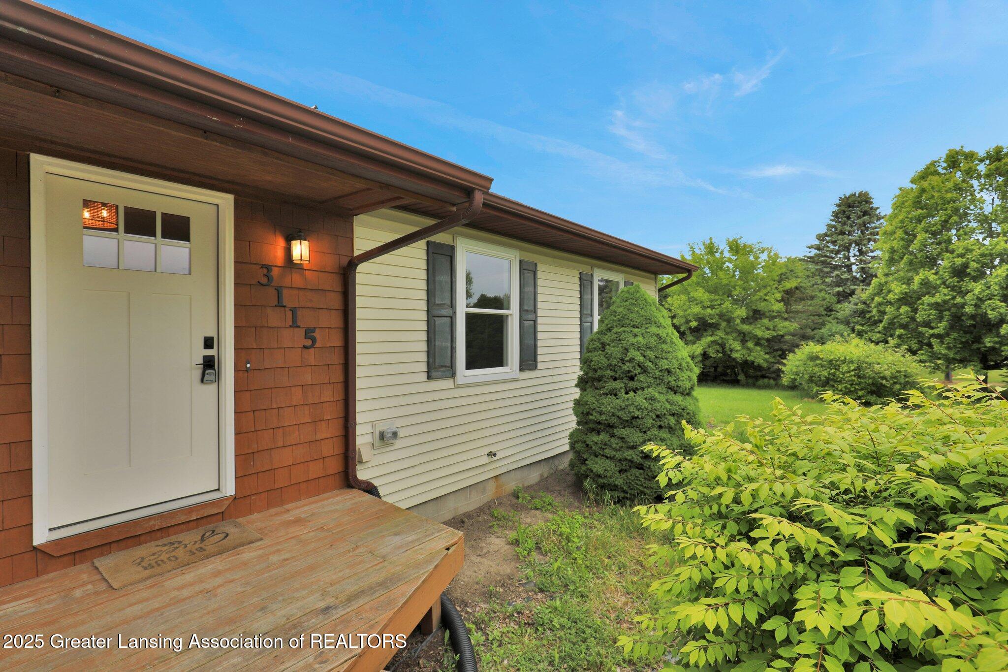 3115 Dietz Road Williamston, MI 48895 - Photo 6 of 53 31-web-or-mls-Open Ended Media-30
