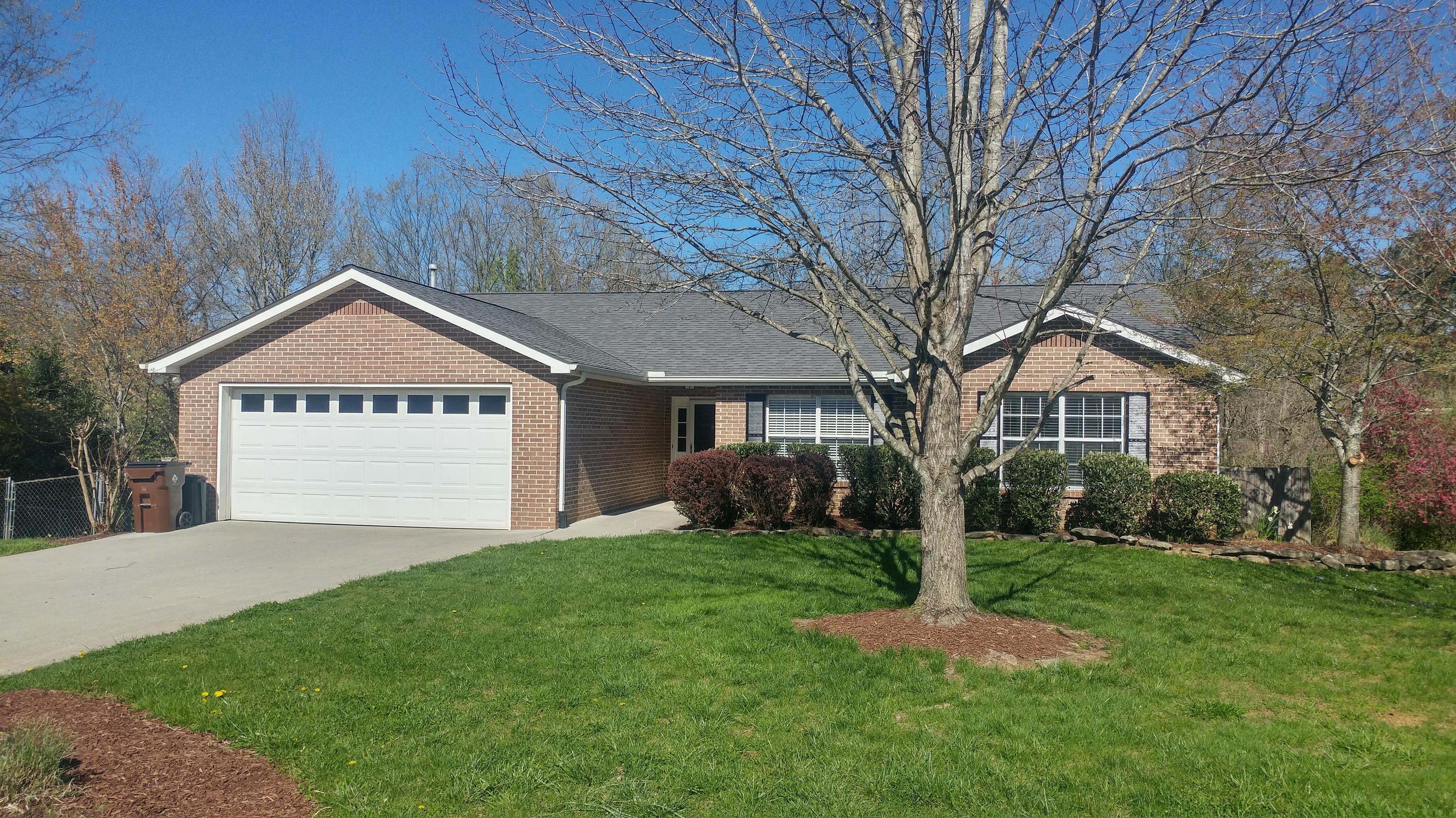 112 Capital Circle Oak Ridge, TN 37830 - Photo 1 of 35 0402211616a_HDR