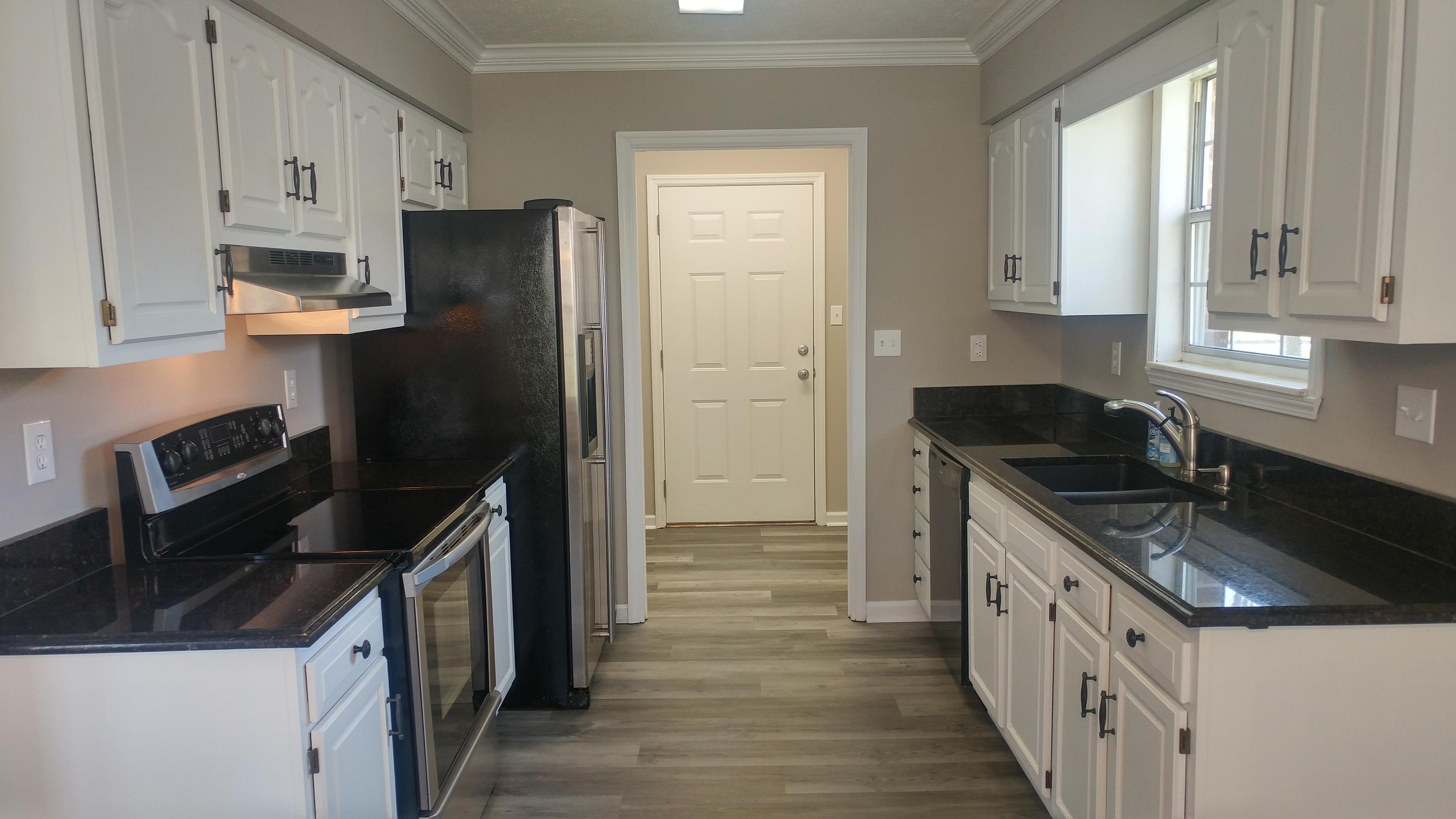 112 Capital Circle Oak Ridge, TN 37830 - Photo 8 of 35 0402211626_HDR