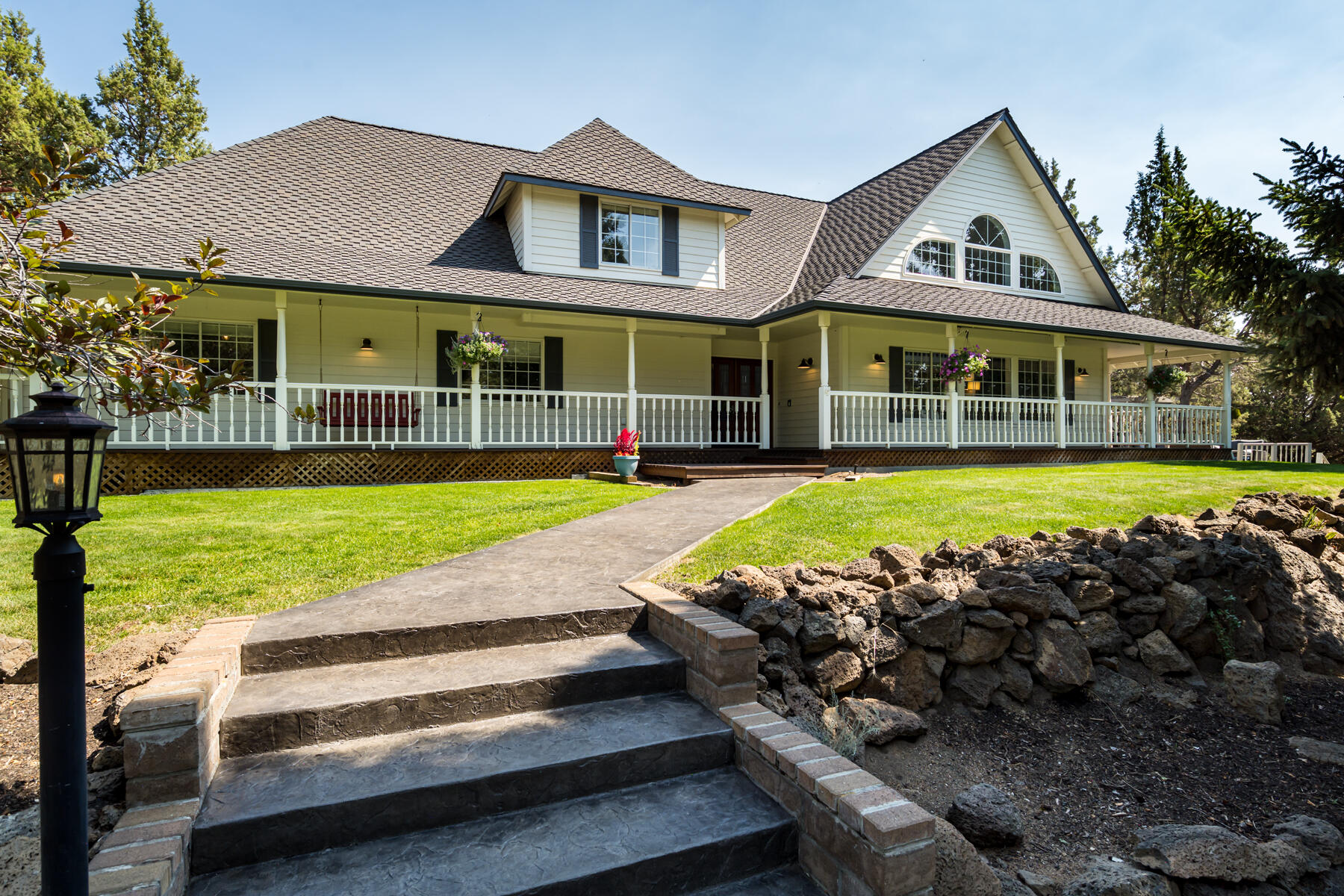 21936 Bear Creek Road Bend, OR 97701 - Photo 65 of 75 JH5_1105