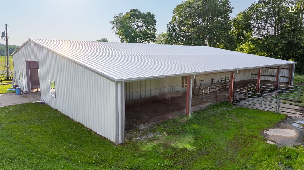 400 McIntosh Chapel Road Nortonville, KY 42442 - Photo 10 of 15 a view of a backyard with small cabin