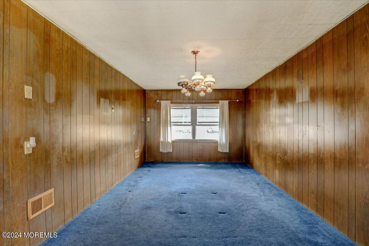 328 Aldrich Road Howell, NJ 07731 - Photo 13 of 31 13-Living Room