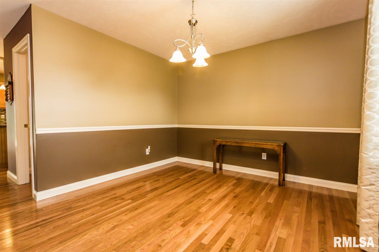 1909 Fieldstone Washington, IL 61571 - Photo 14 of 36 Gallery Image 14