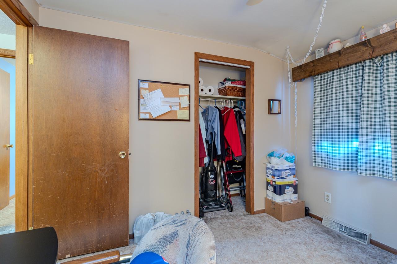 367 Hillandale Avenue Rhinelander, WI 54501 - Photo 12 of 32 Gallery Image 12
