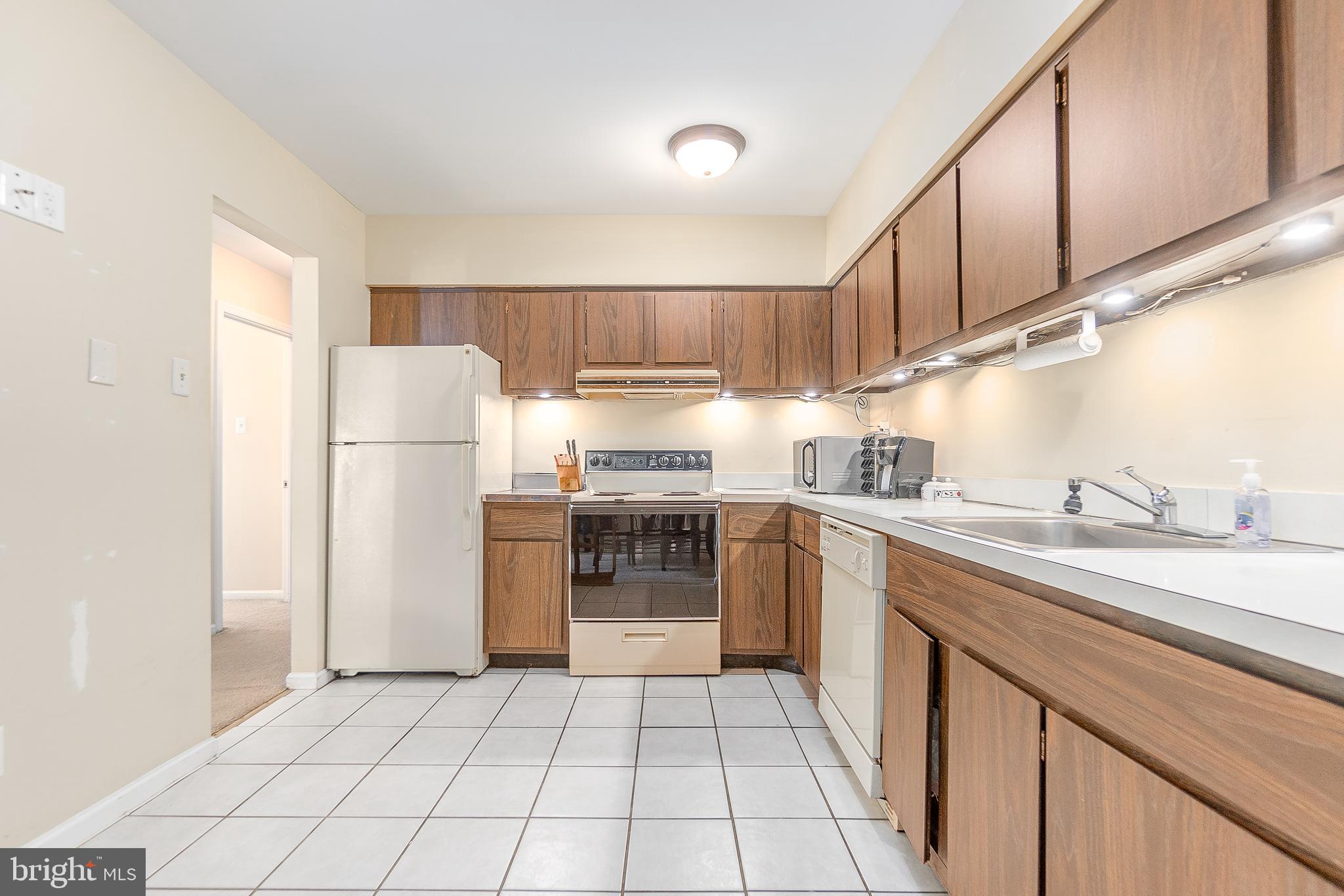 102 Raintree Lane Malvern, PA 19355 - Photo 22 of 33 Gallery Image 22