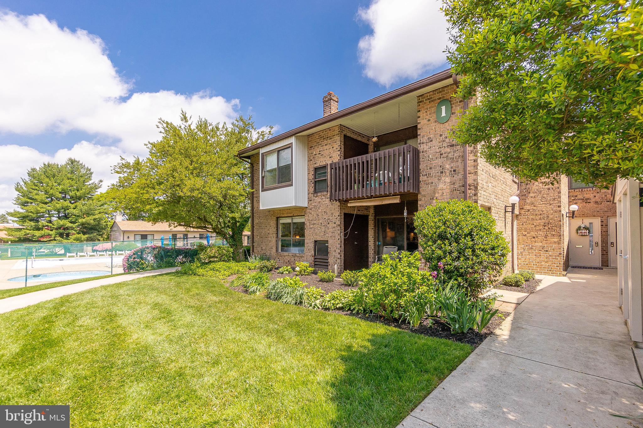 102 Raintree Lane Malvern, PA 19355 - Photo 4 of 33 Gallery Image 4
