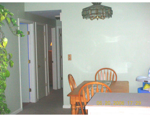 19 Riverside Drive Webster, MA 01570 - Photo 3 of 10 Gallery Image 3