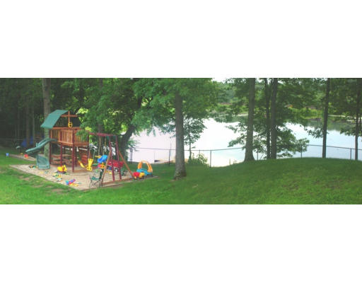 19 Riverside Drive Webster, MA 01570 - Photo 9 of 10 Gallery Image 9