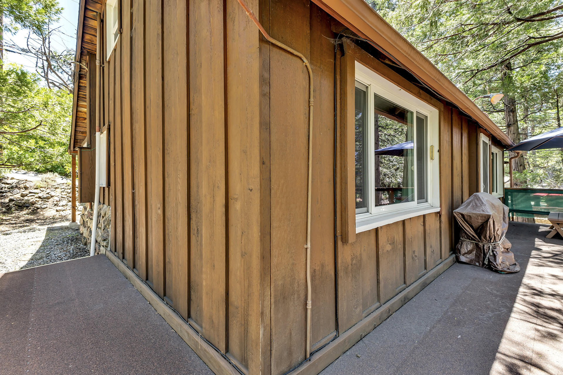 26975 Idyllwild Road Idyllwild, CA 92549 - Photo 45 of 65 a view of a house with backyard and sitting area