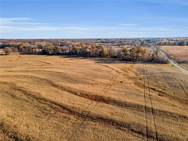 $572,750 | 311 Road Hale Mo 64643, Hale, MO 64643