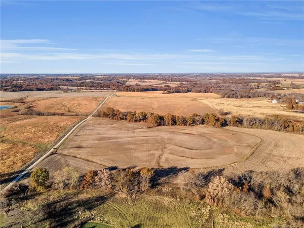 $572,750 | 311 Road Hale Mo 64643, Hale, MO 64643