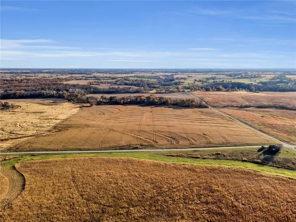 $572,750 | 311 Road Hale Mo 64643, Hale, MO 64643