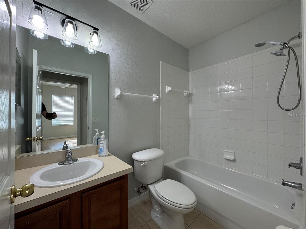 1561 Blue Magnolia Road Brandon, FL 33510 - Photo 16 of 31