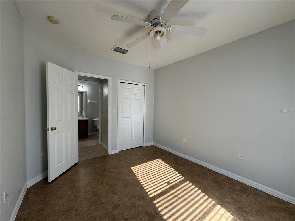 1561 Blue Magnolia Road Brandon, FL 33510 - Photo 18 of 31