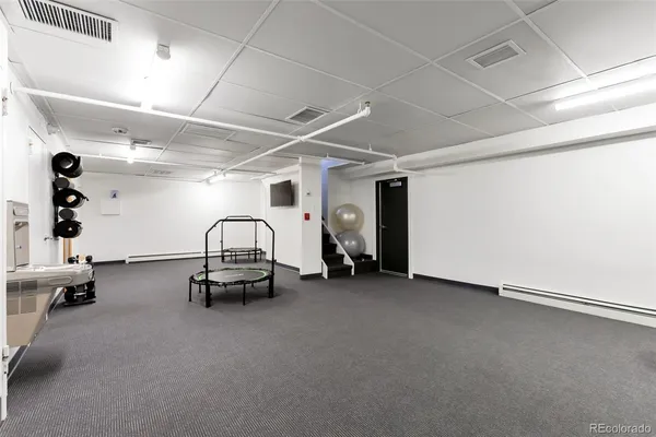$1,575 | 4801 East 9th Avenue, Unit 207S, Denver, CO 80220
