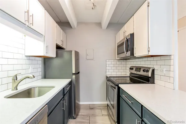 $1,575 | 4801 East 9th Avenue, Unit 207S, Denver, CO 80220