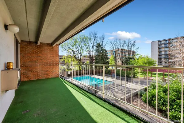 $1,575 | 4801 East 9th Avenue, Unit 207S, Denver, CO 80220