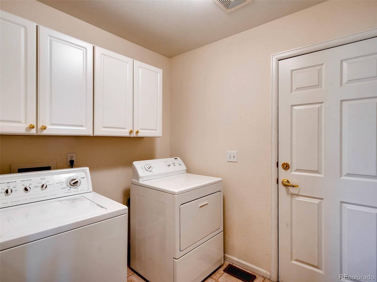 4005 Lee Circle Wheat Ridge, CO 80033 - Photo 24 of 28 Gallery Image 24