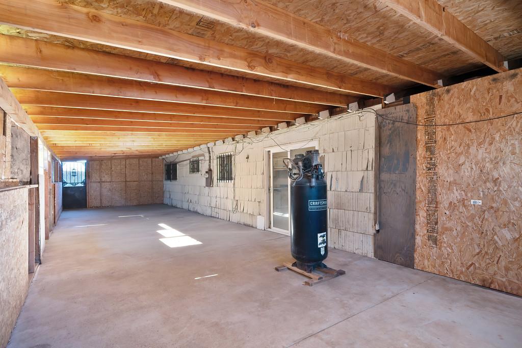 7580 Bellini Way Sacramento, CA 95828 - Photo 26 of 34 a view of a room with gym equipment