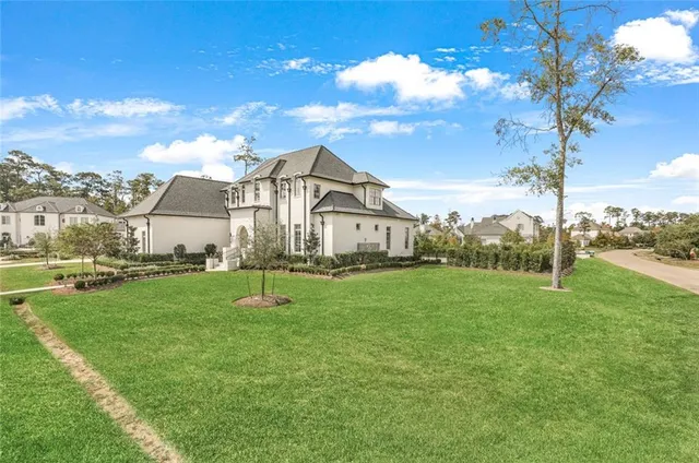 $2,275,000 | 200 Oleander Court, Mandeville, LA 70471