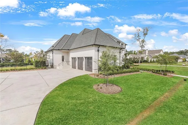 $2,195,000 | 200 Oleander Court, Mandeville, LA 70471