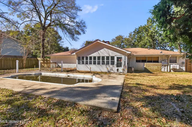 $272,000 | 3306 Nottingham Road, Ocean Springs, MS 39564