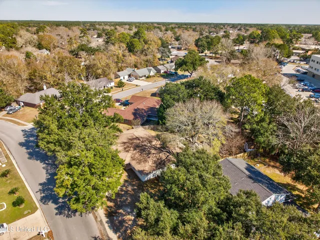 $272,000 | 3306 Nottingham Road, Ocean Springs, MS 39564