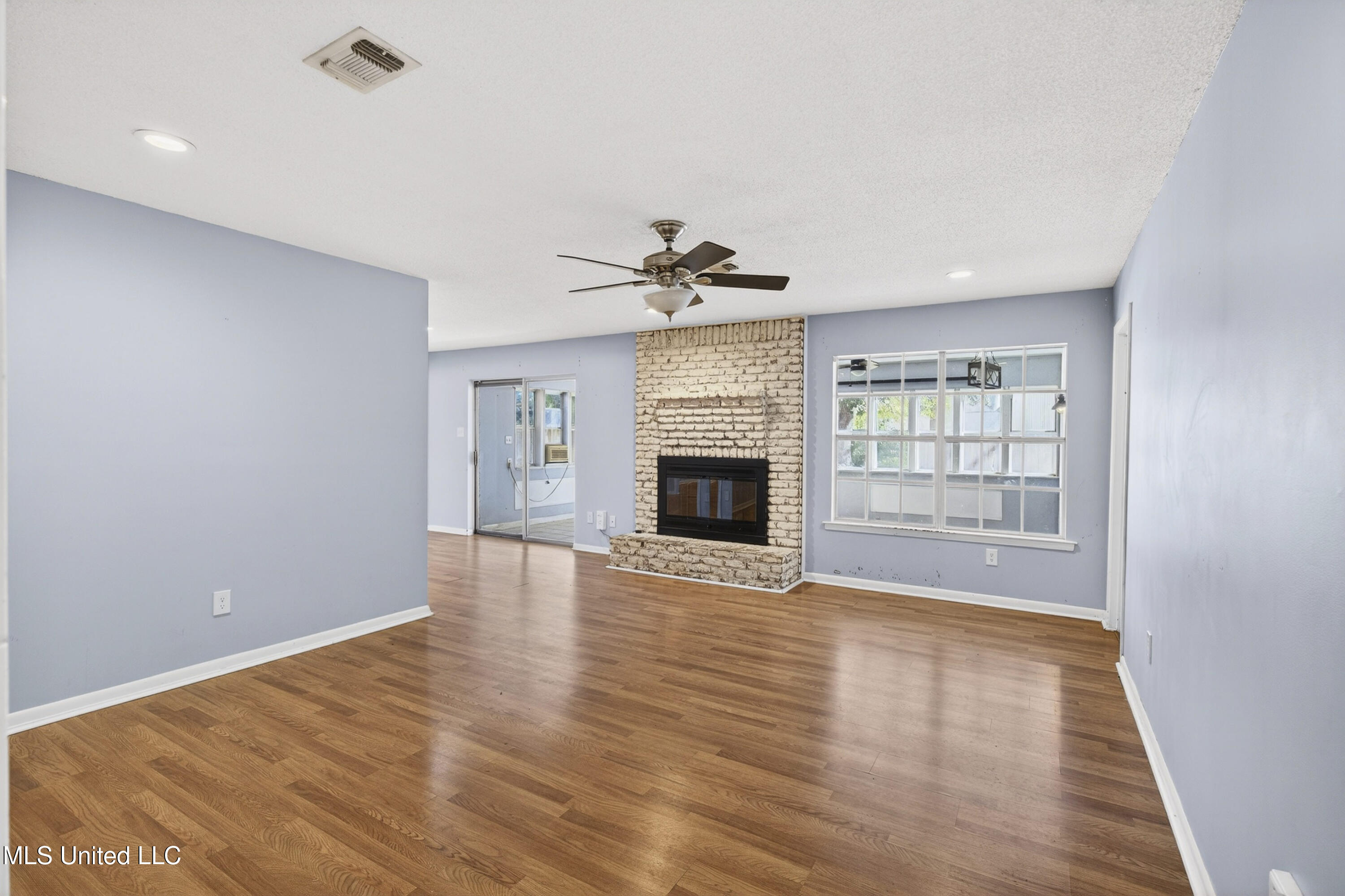 3306 Nottingham Road Ocean Springs, MS 39564 - Photo 5 of 38 3306NottinghamRd-5