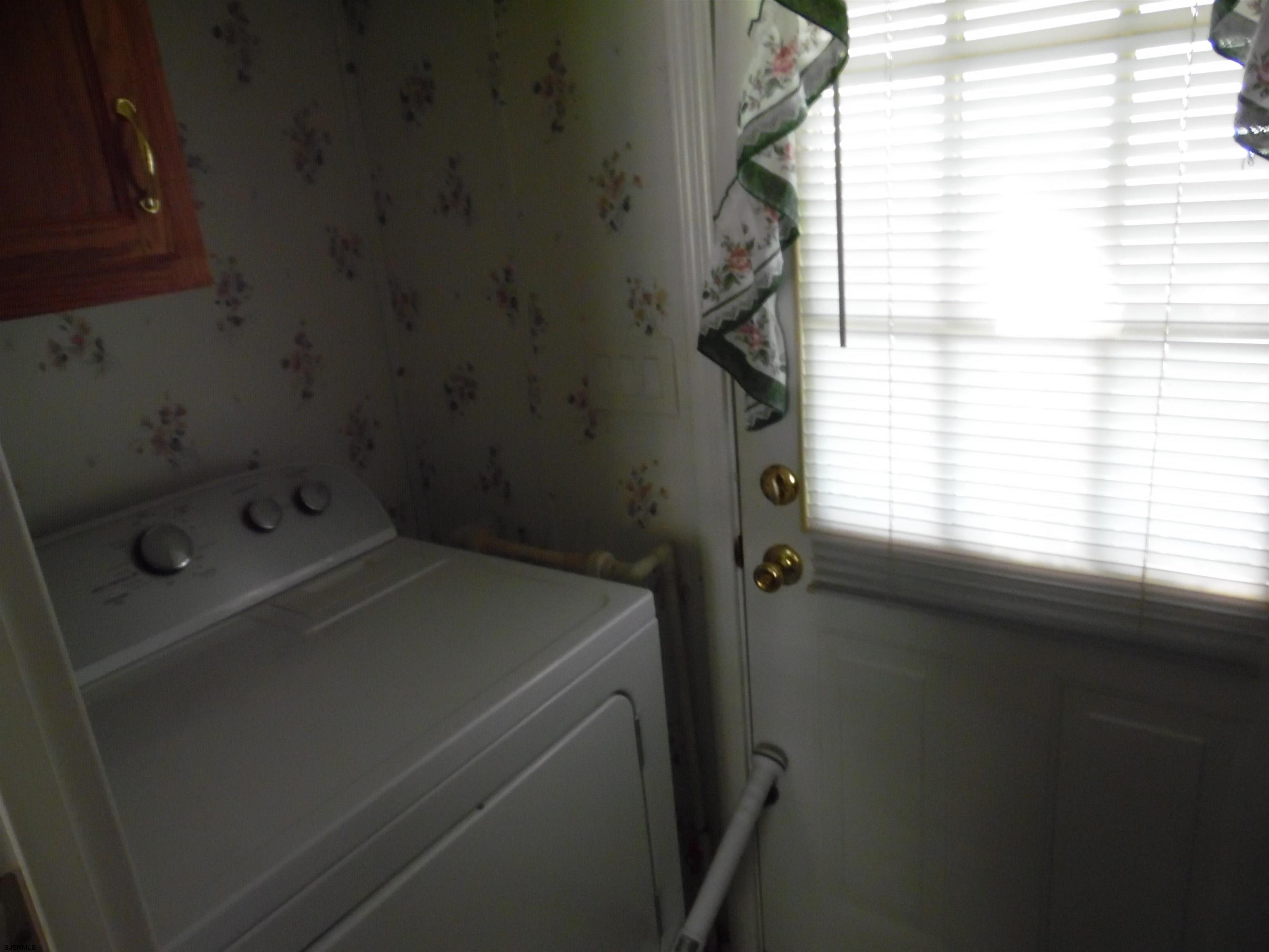 82 Elm Street Absecon, NJ 08205 - Photo 2 of 19