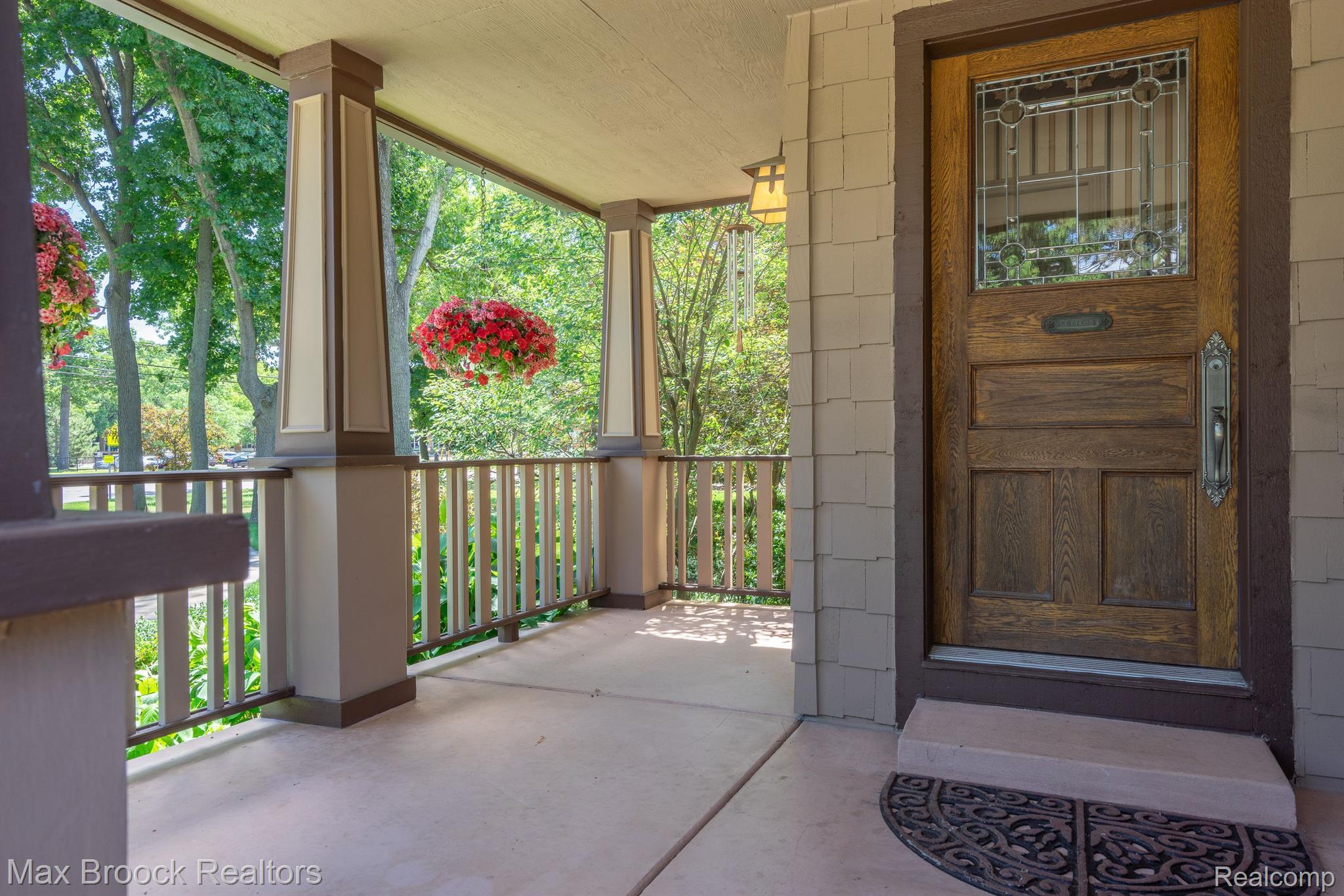 46 Ridge Road Pleasant Ridge, MI 48069 - Photo 6 of 53 Covered Porch and Front Entrance