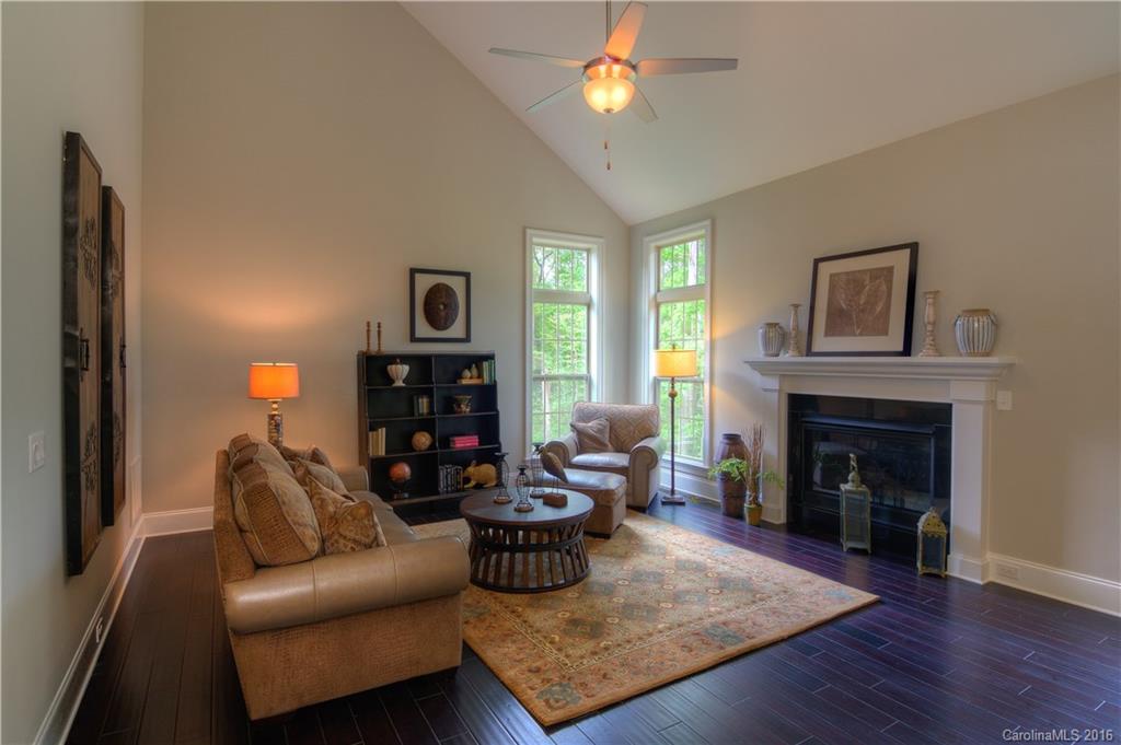 149 Forsythia Lane, Unit 688 Tega Cay, SC 29708 - Photo 17 of 24 Gallery Image 17