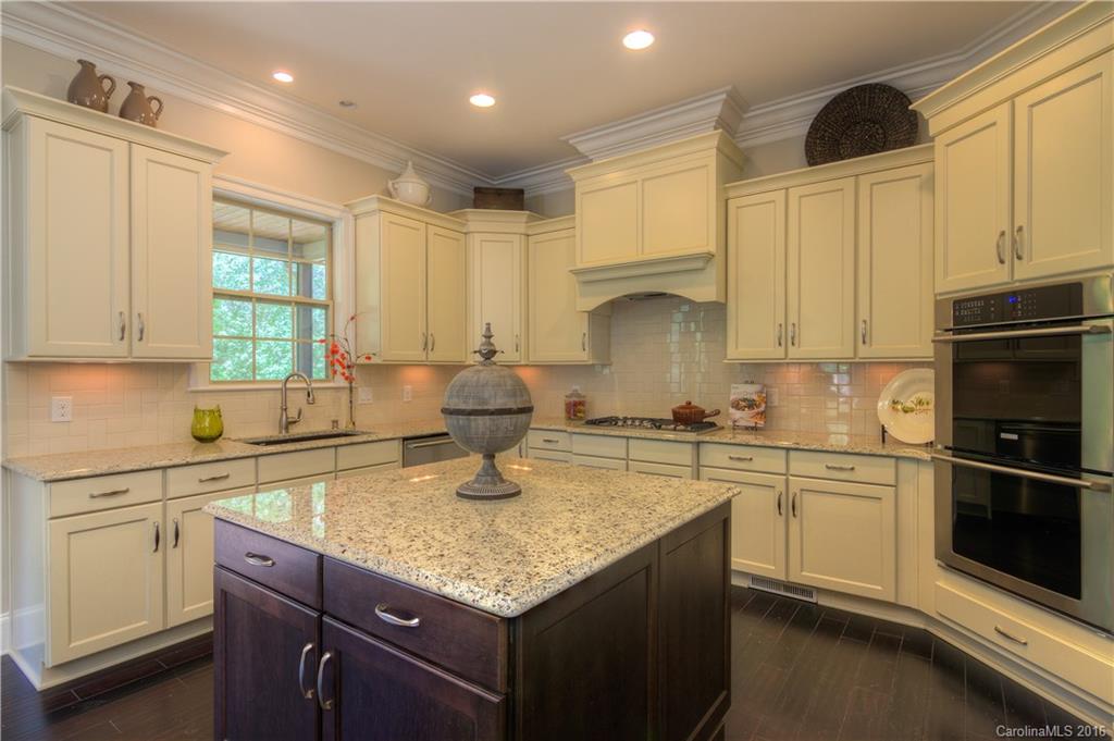 149 Forsythia Lane, Unit 688 Tega Cay, SC 29708 - Photo 5 of 24 Gallery Image 5