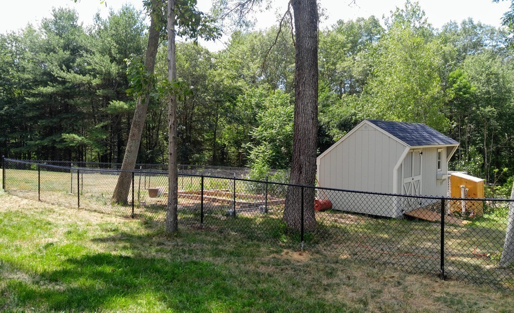12 Merriam Way Upton, MA 01568 - Photo 27 of 28 Gallery Image 27