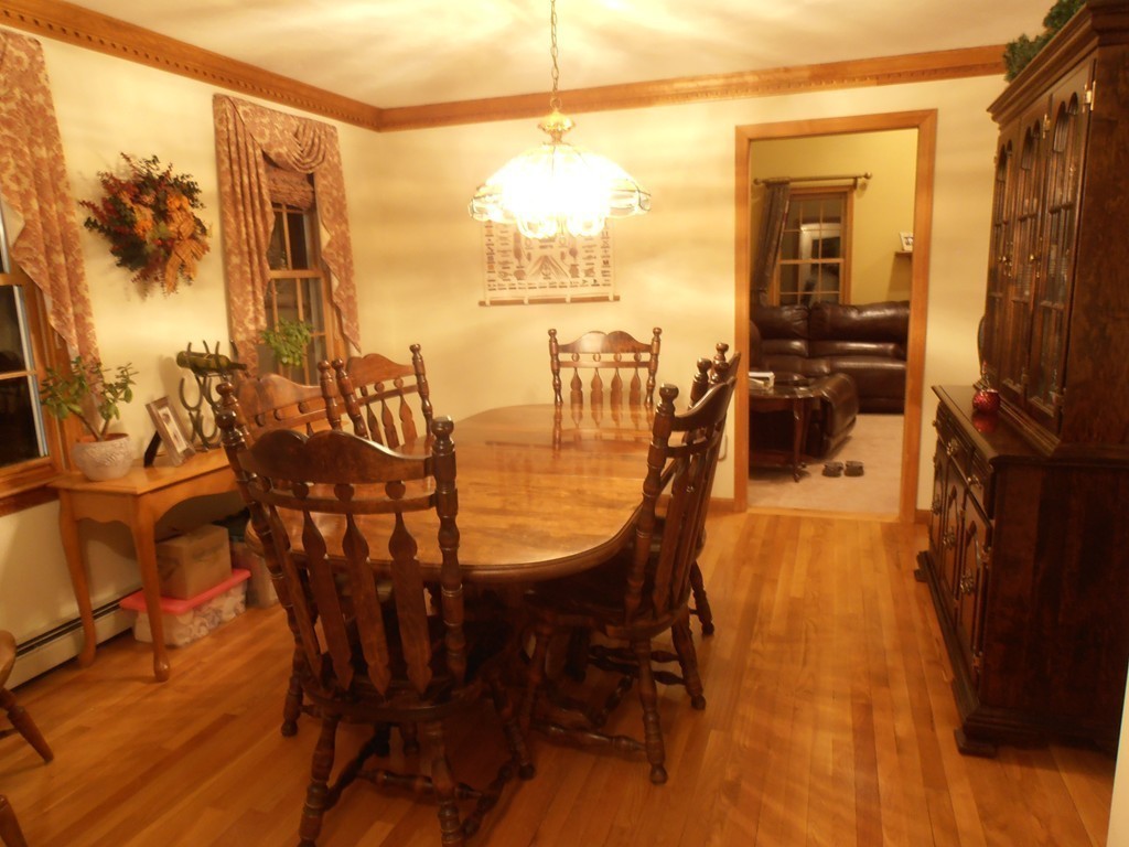 12 Merriam Way Upton, MA 01568 - Photo 8 of 28 Gallery Image 8