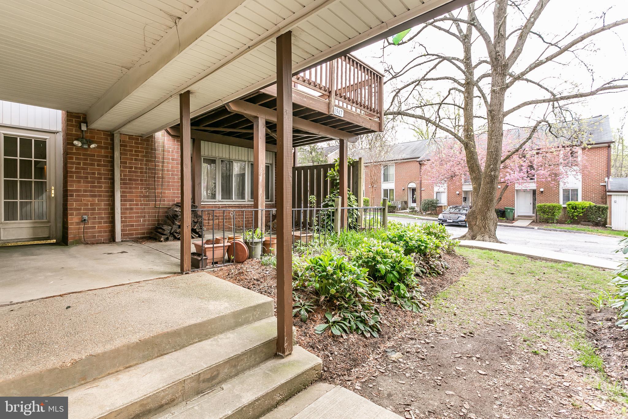 1947 Greenberry Road Baltimore, MD 21209 - Photo 29 of 33 Gallery Image 29