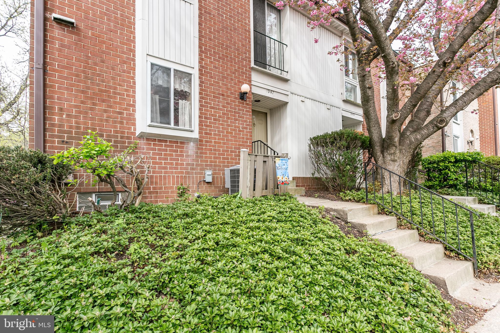 1947 Greenberry Road Baltimore, MD 21209 - Photo 32 of 33 Gallery Image 32