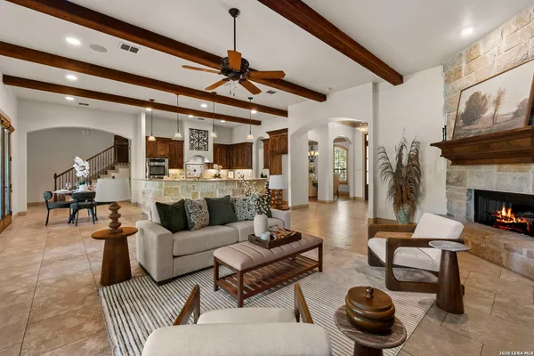 $949,900 | 8518 Wild Trace, Garden Ridge, TX 78266
