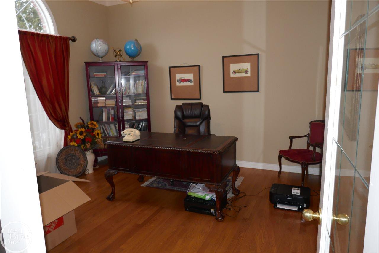 6590 Chatham Circle Rochester, MI 48306 - Photo 22 of 57 Office